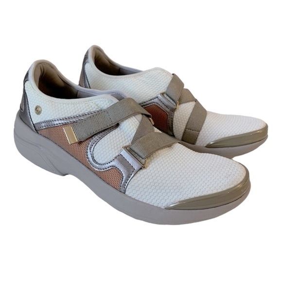 Bzees Women's Athletic Shoes in White and Brown - Picture 3 of 7
